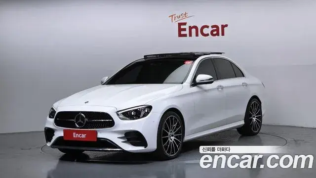 Mercedes-Benz E-Class 2021 — Фото 1/20
