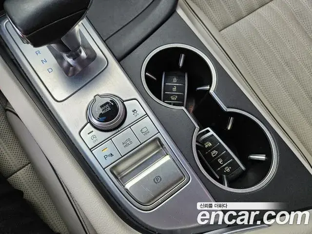 Genesis G70 2018 — Photo 17/18