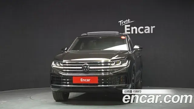 Volkswagen Touareg 2024 — Şəkil 17/20
