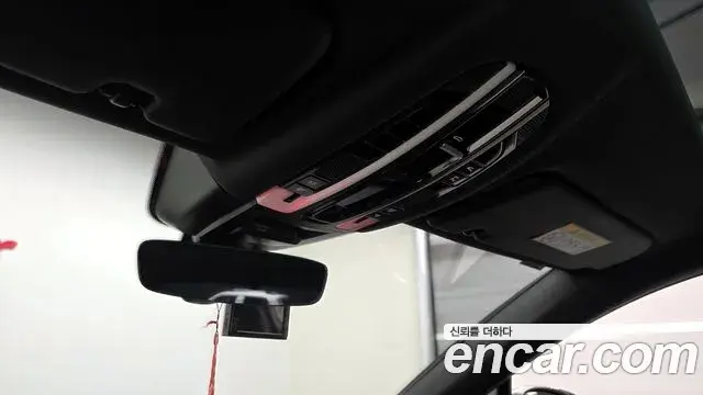 Porsche Cayenne 2020 — Photo 3/20