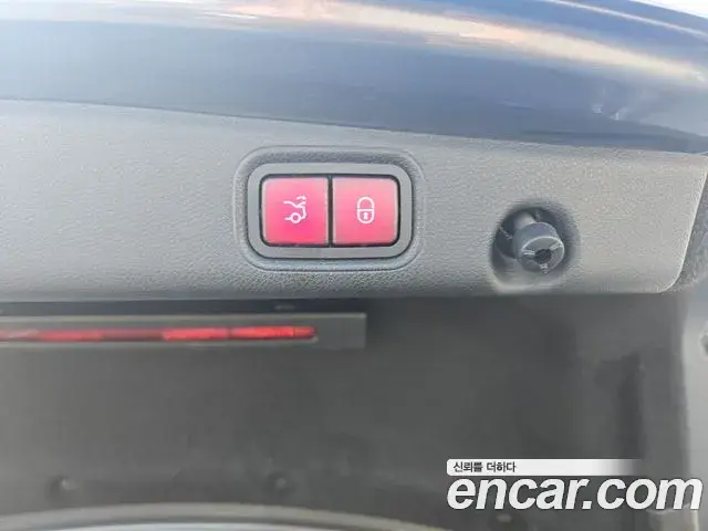 Mercedes-Benz E-Class 2018 — ფოტო 3/19