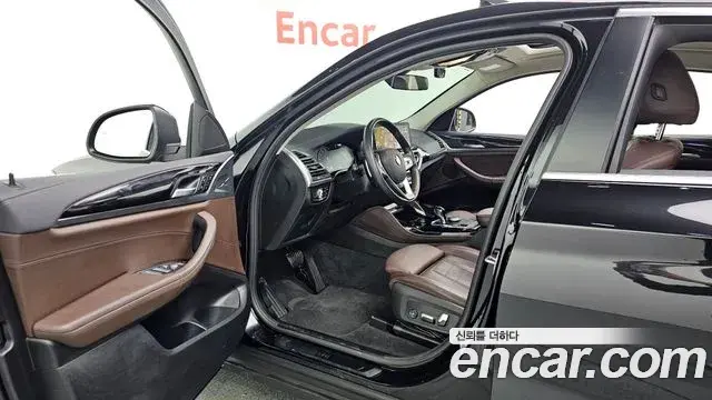 BMW X4 2022 — Şəkil 13/20
