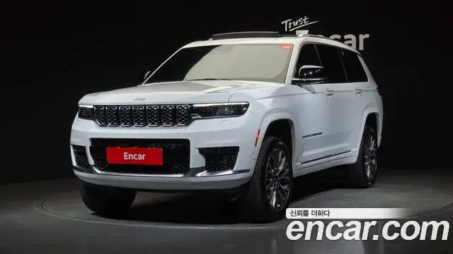 Jeep Grand Cherokee 2021 — ფოტო 16/20