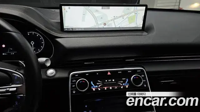 Genesis GV80 2021 — Photo 8/20