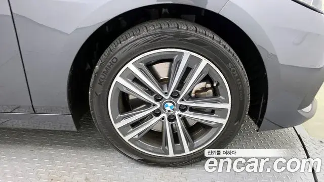 BMW 2 Series Gran Coupe 2021 — Photo 5/20