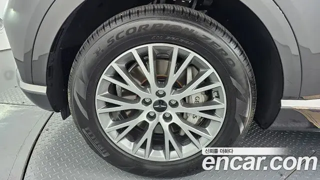 Genesis GV80 2025 — ფოტო 8/20