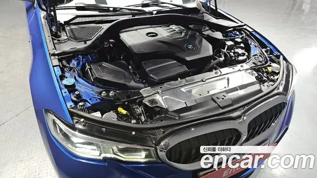 BMW 3 Series 2020 — ფოტო 13/20