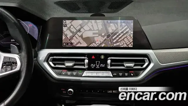 BMW 3 Series 2020 — ფოტო 14/20