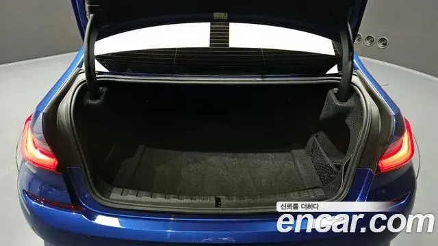 BMW 3 Series 2020 — ფოტო 20/20