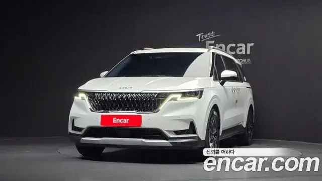 Kia Carnival 2023 — Фото 3/20
