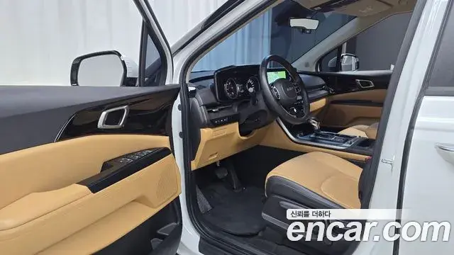 Kia Carnival 2023 — Фото 10/20