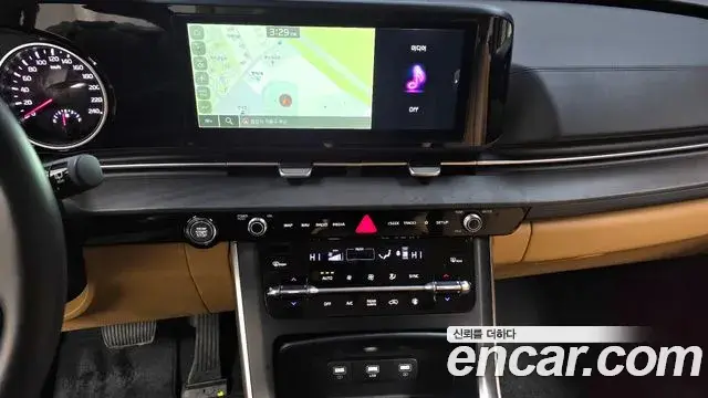 Kia Carnival 2023 — Фото 14/20