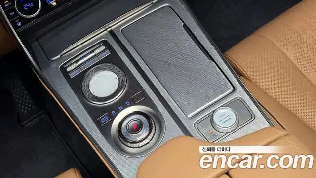Genesis GV80 2022 — ფოტო 8/20