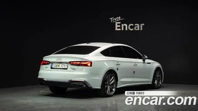 Audi A5 2021 — Şəkil 19/20