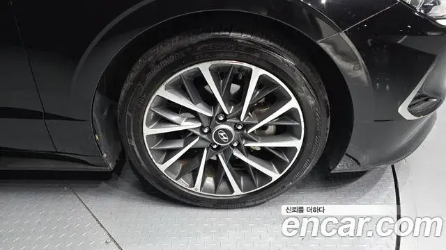 Hyundai Sonata Hybrid 2019 — ფოტო 5/20
