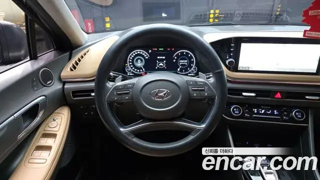 Hyundai Sonata Hybrid 2019 — ფოტო 9/20