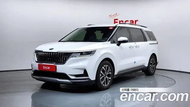 Kia Carnival 2021 — Photo 1/20