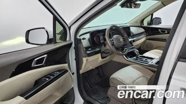 Kia Carnival 2021 — Photo 10/20