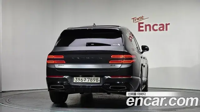 Genesis GV80 2020 — ფოტო 8/20