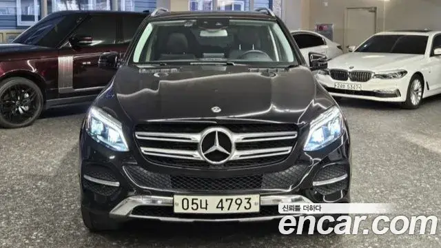 Mercedes-Benz GLE-Class 2018 — ფოტო 2/20