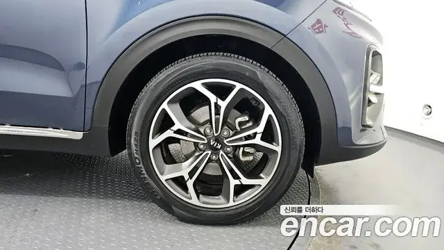 Kia Sportage The Bold 2020 — Фото 5/20