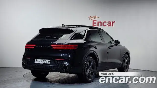 Genesis GV70 2021 — ფოტო 16/20