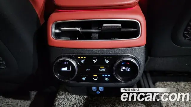 Genesis GV70 2021 — ფოტო 20/20