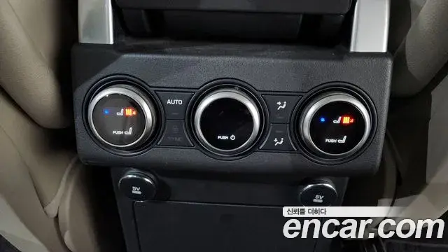 Land Rover Discovery 5 2019 — ფოტო 11/20