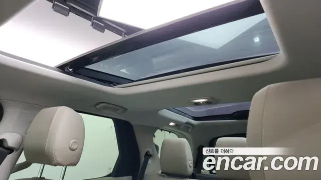Land Rover Discovery 5 2019 — ფოტო 12/20