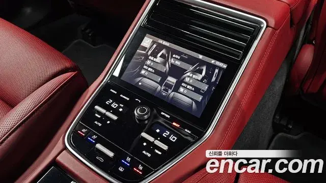 Porsche Panamera 2020 — Фото 17/20