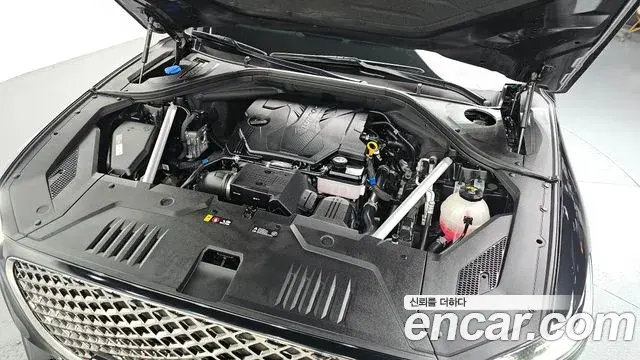 Genesis GV70 2023 — Photo 1/20