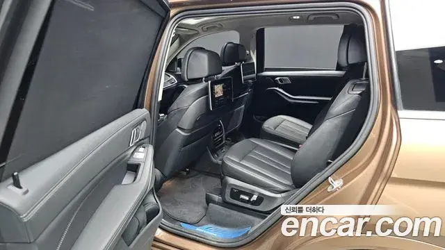 BMW X7 2020 — Фото 13/20