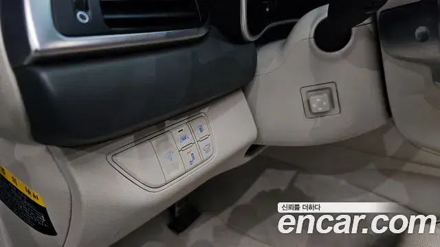 Genesis G70 2018 — Şəkil 19/20
