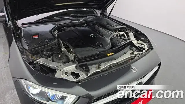 Mercedes-Benz CLS-Class 2019 — Photo 1/20
