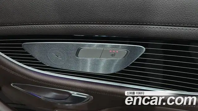 Mercedes-Benz CLS-Class 2019 — Photo 11/20