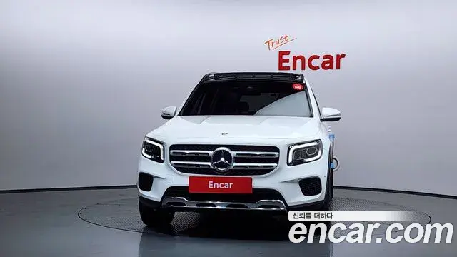 Mercedes-Benz GLB-Class 2021 — Фото 3/20