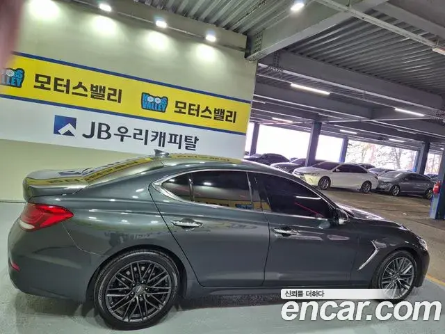 Genesis G70 2018 — ფოტო 11/20