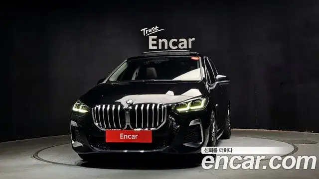 BMW 2 Series Active Tourer 2025 — Photo 18/20