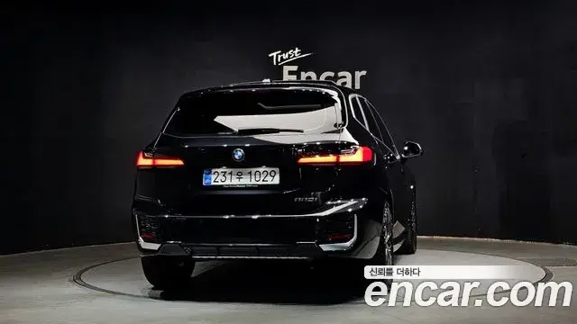 BMW 2 Series Active Tourer 2025 — Photo 12/20