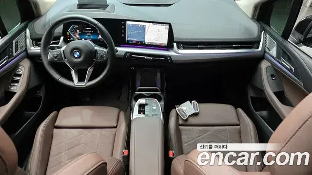 BMW 2 Series Active Tourer 2025 — Photo 15/20