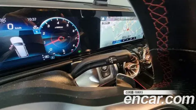 Mercedes-Benz GLB-Class 2020 — Photo 2/20
