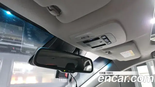 Toyota Camry 2019 — Фото 17/20