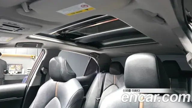 Toyota Camry 2019 — Фото 19/20