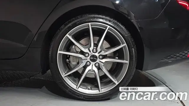 Genesis G70 2024 — ფოტო 8/20