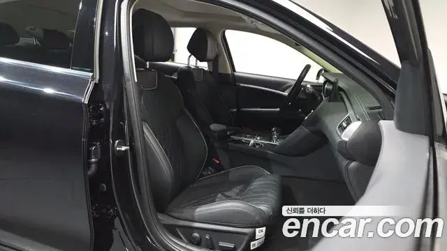 Genesis G70 2024 — ფოტო 10/20