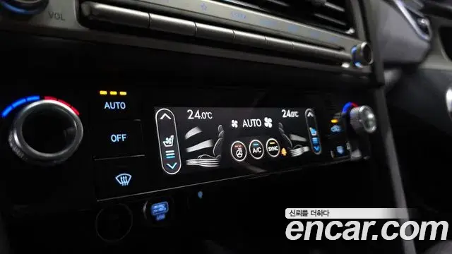 Genesis G70 2024 — ფოტო 18/20