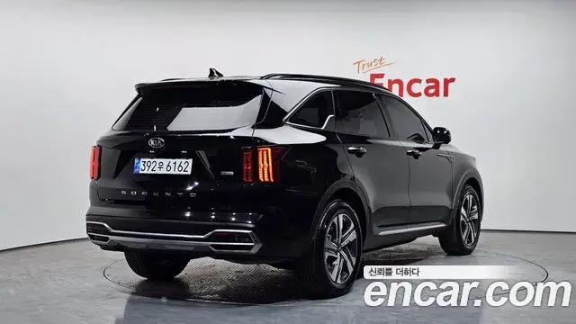 Kia Sorento 2021 — Фото 2/20