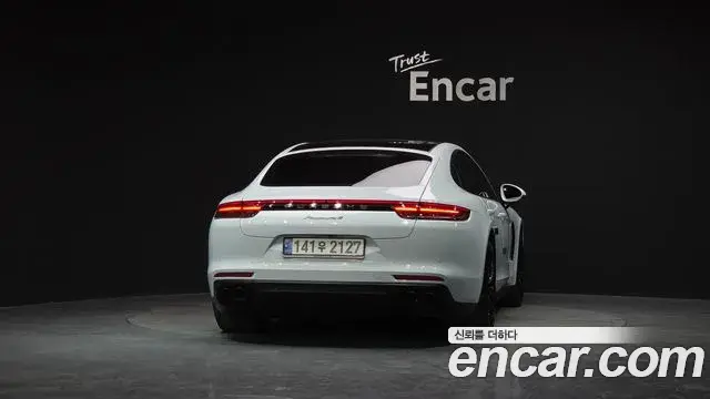 Porsche Panamera 2020 — Photo 15/20