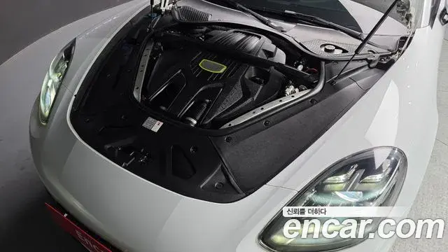 Porsche Panamera 2020 — Photo 13/20