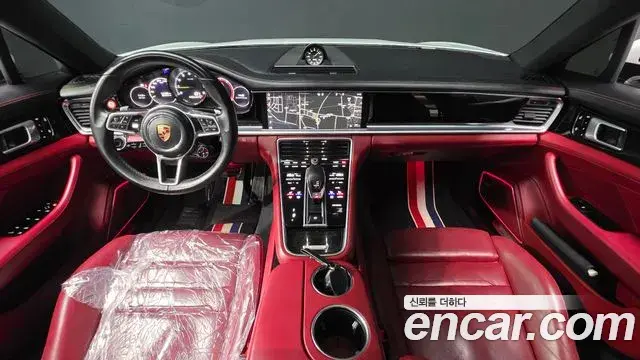 Porsche Panamera 2020 — Photo 8/20
